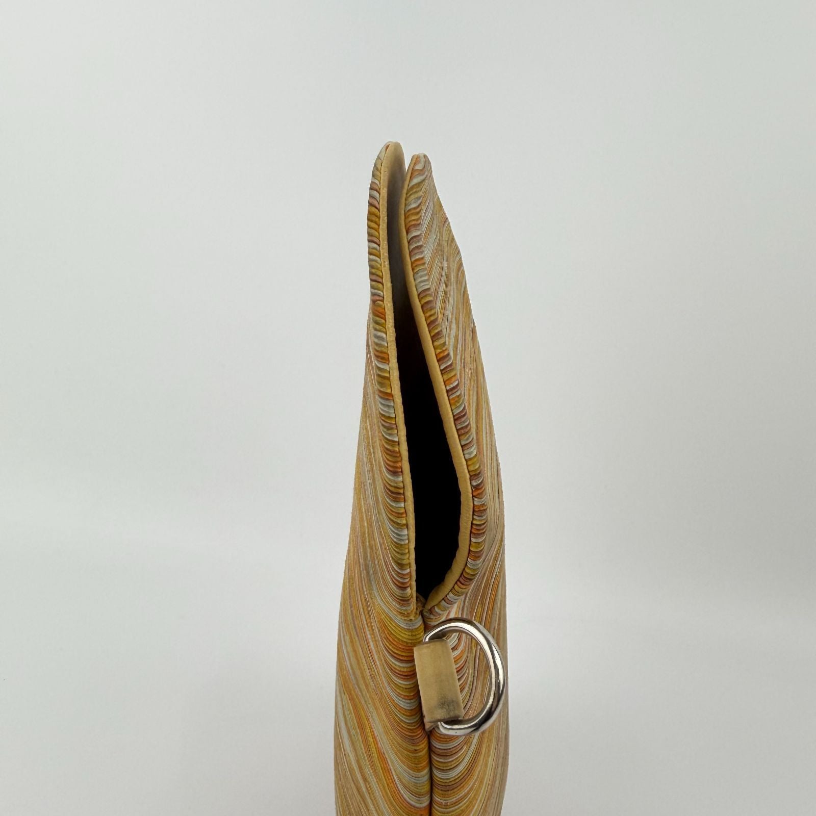 Hermes Pillow Vibrato Shoulder Bag Beige Vintage — view 8