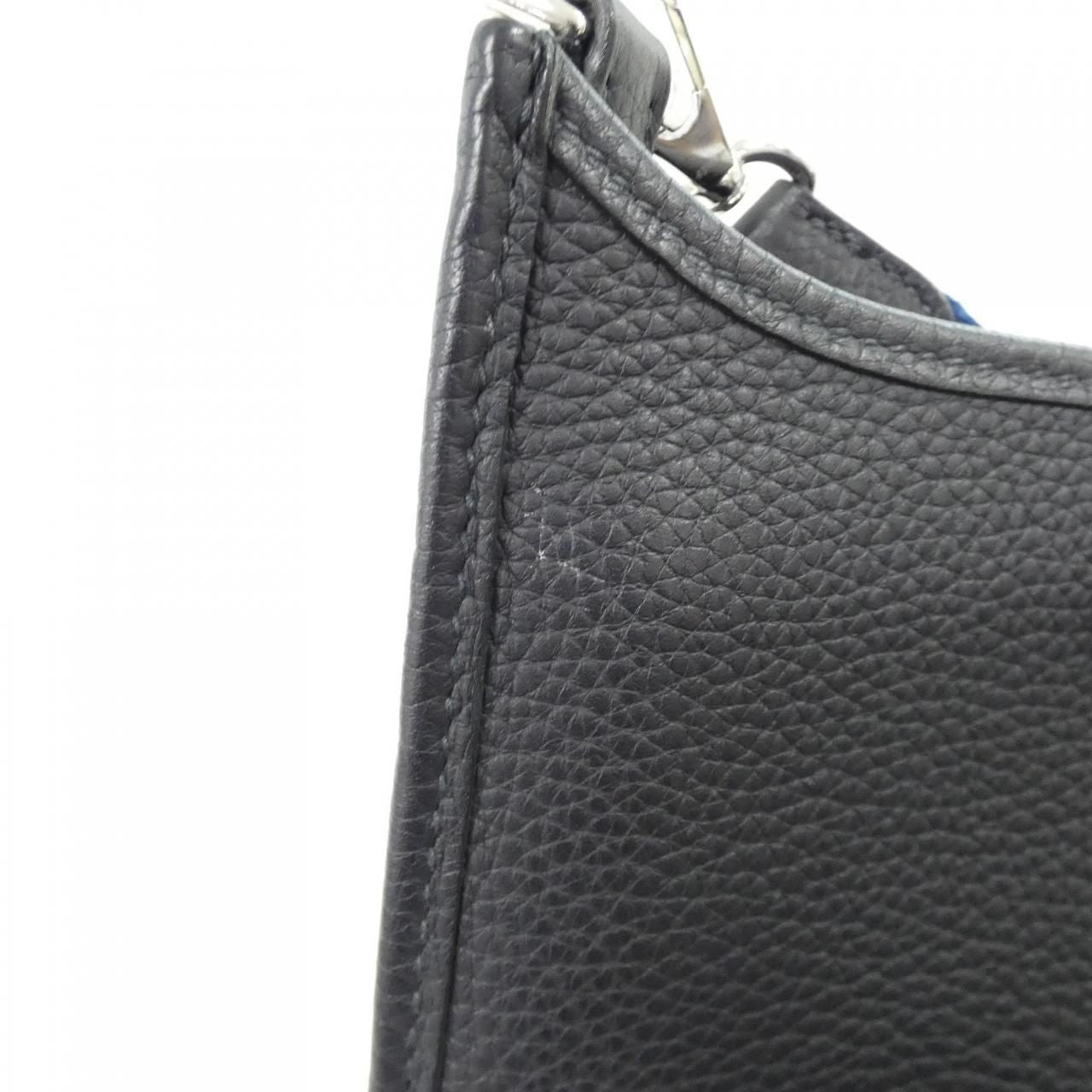 Hermes Evelyne Amazon 16 cm Shoulder Bag — view 6