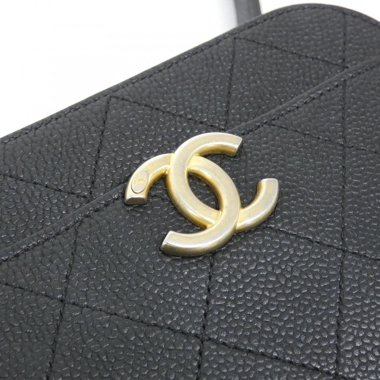 Chanel Waist Bag Belt Bag Black — view 5