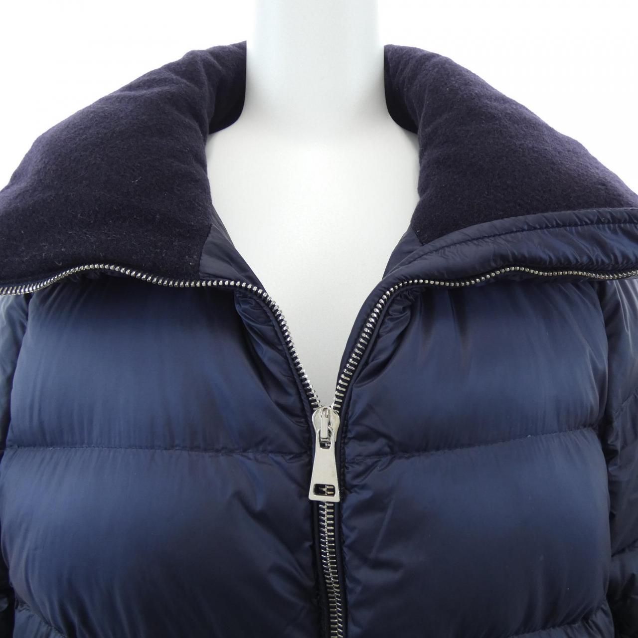 Moncler Torcyn Down Jacket — view 7