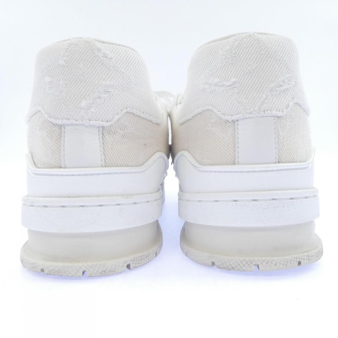 Louis Vuitton LV Trainers Sneakers — view 5