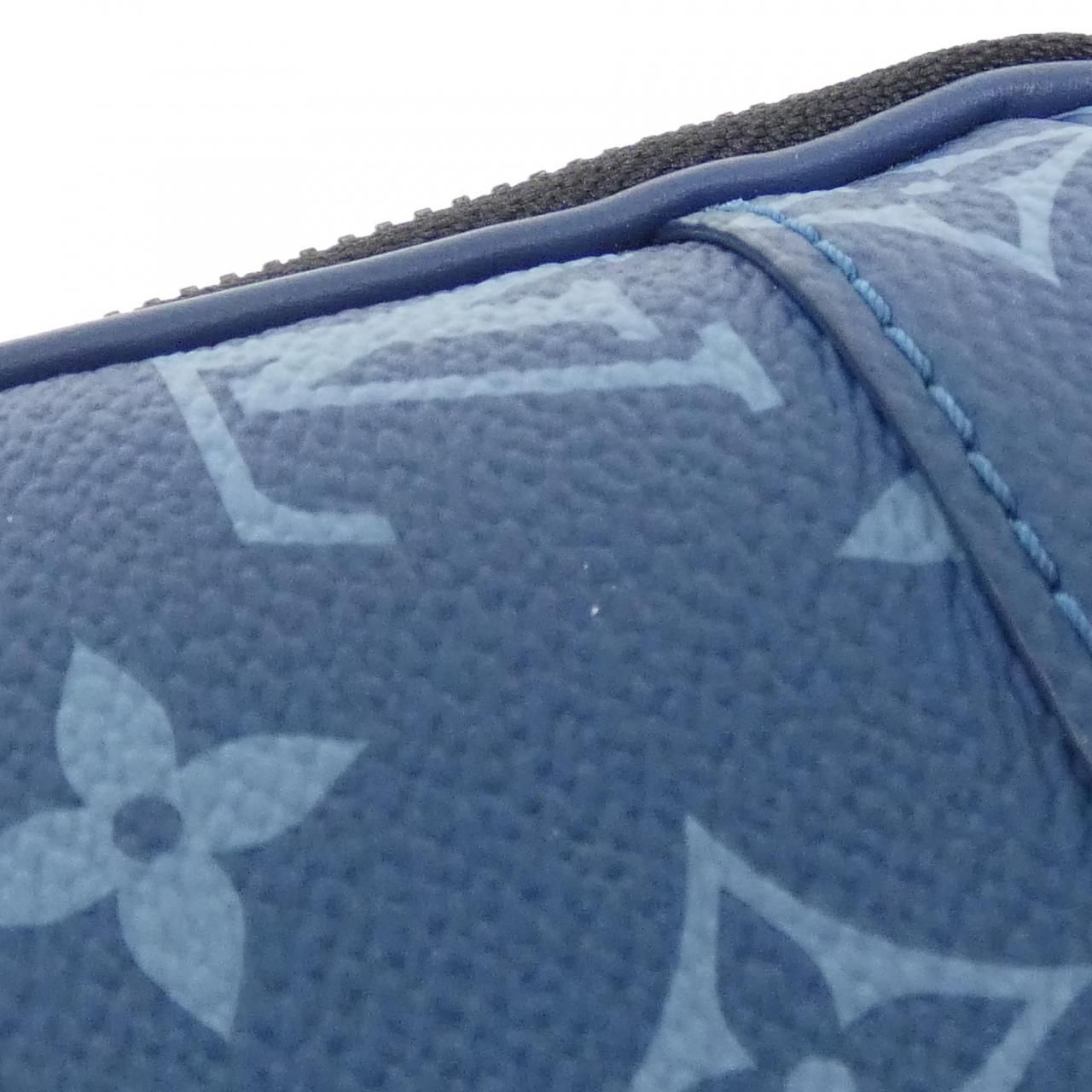 Louis Vuitton Monogram Shoulder Bag — view 7