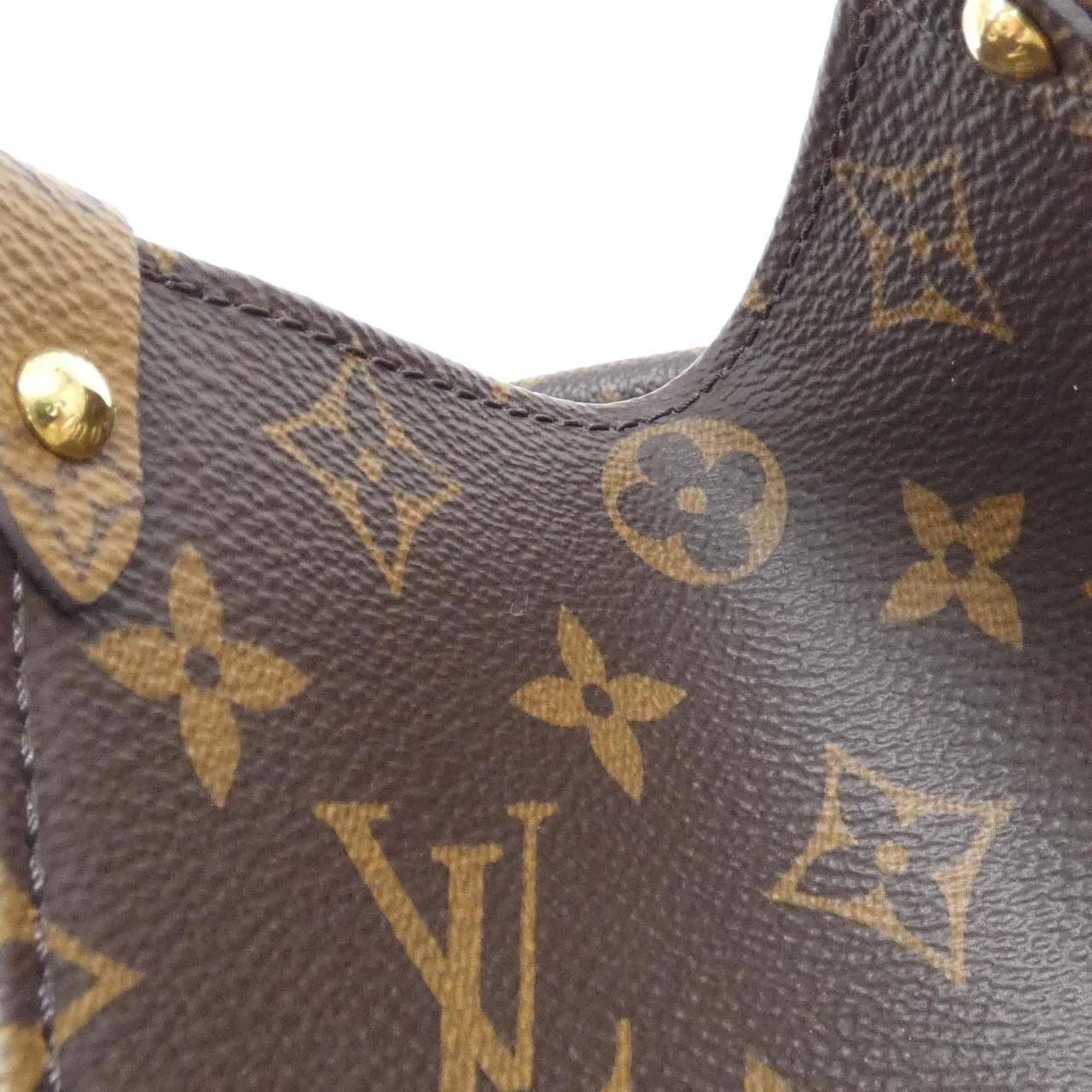 Louis Vuitton Monogram Giant On The Go MM Bag — view 5