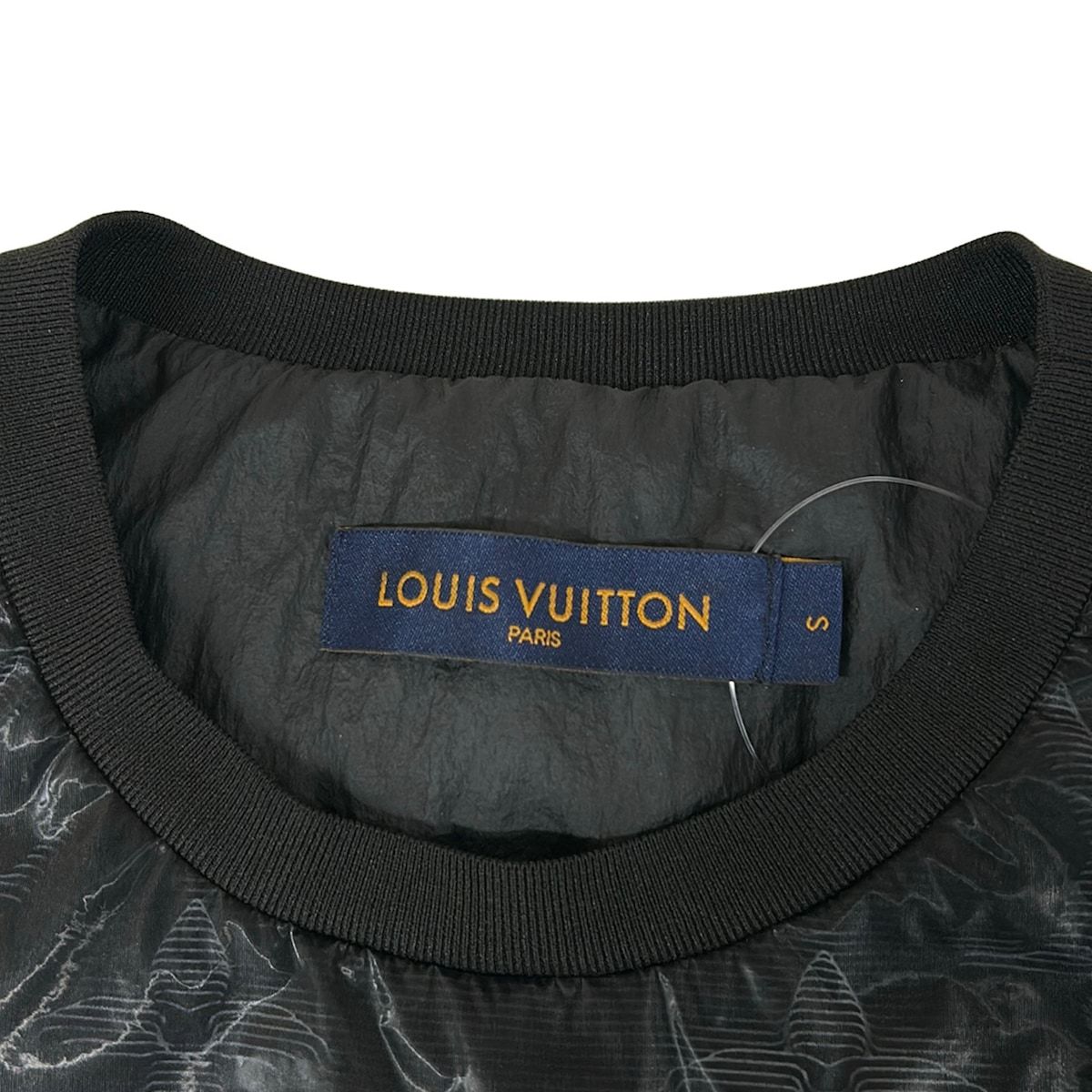 Louis Vuitton Short Sleeve Top S Technical Short Black Crew Neck Collection — view 8