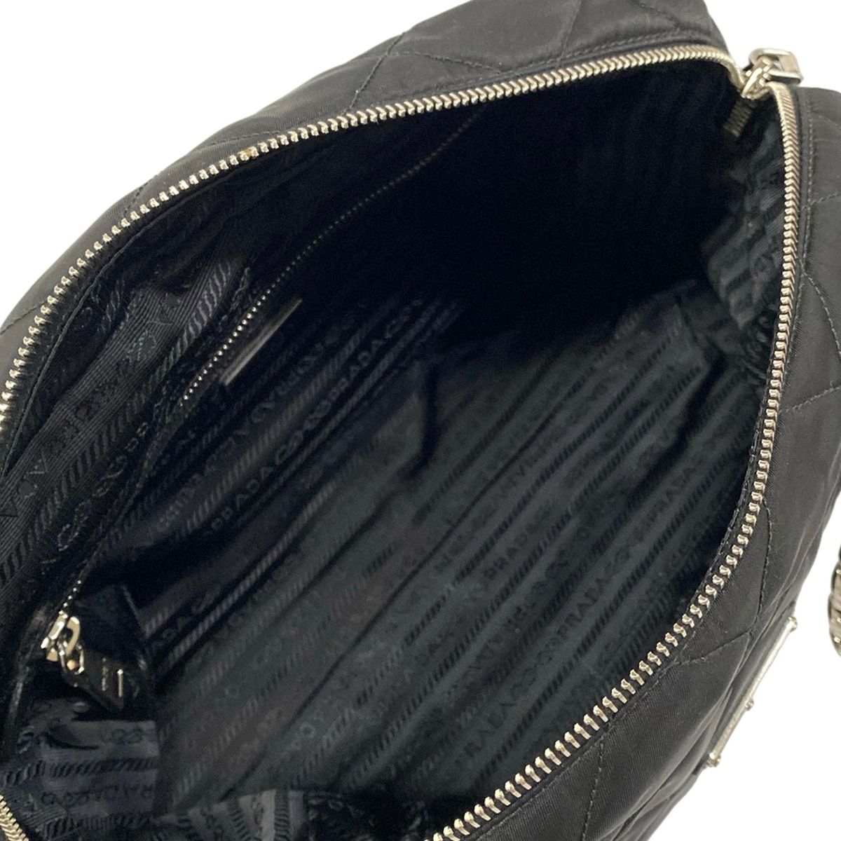 Prada Shoulder Bag Black Quilted Chain Leather — view 7