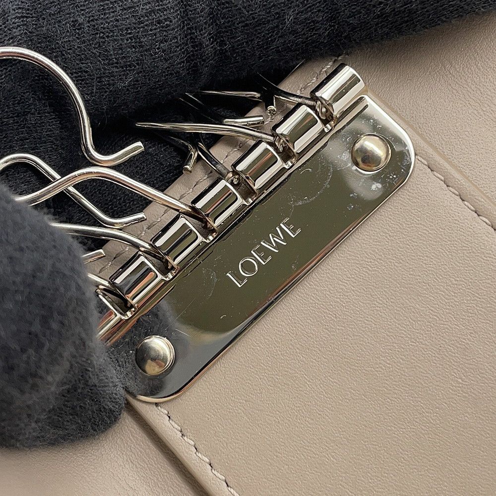 Loewe Key Case Anagram 6 Calf Leather Key Holder — view 8