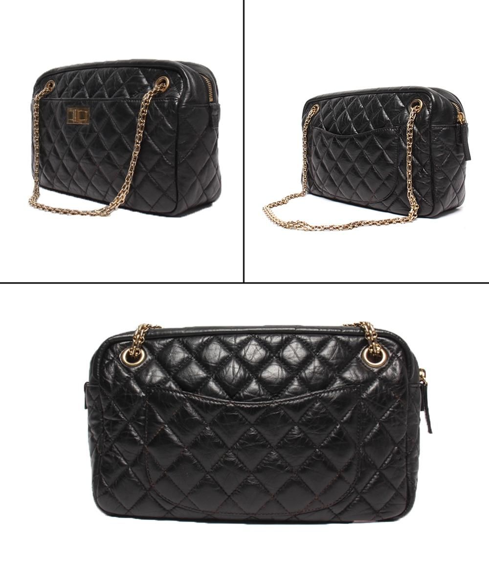 Chanel Chain Shoulder Bag Gold Calfskin Quilted — view 2