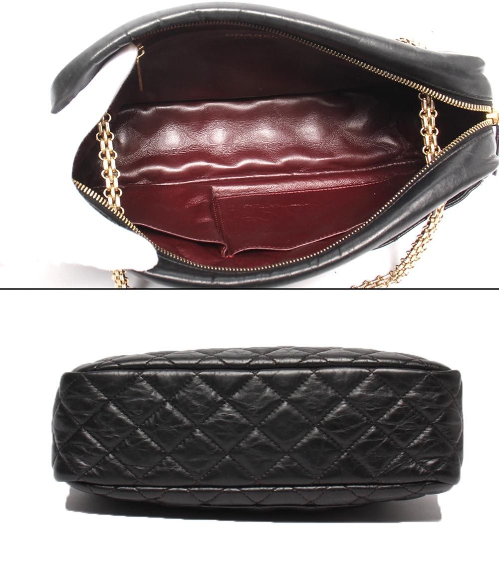 Chanel Chain Shoulder Bag Gold Calfskin Quilted — view 3