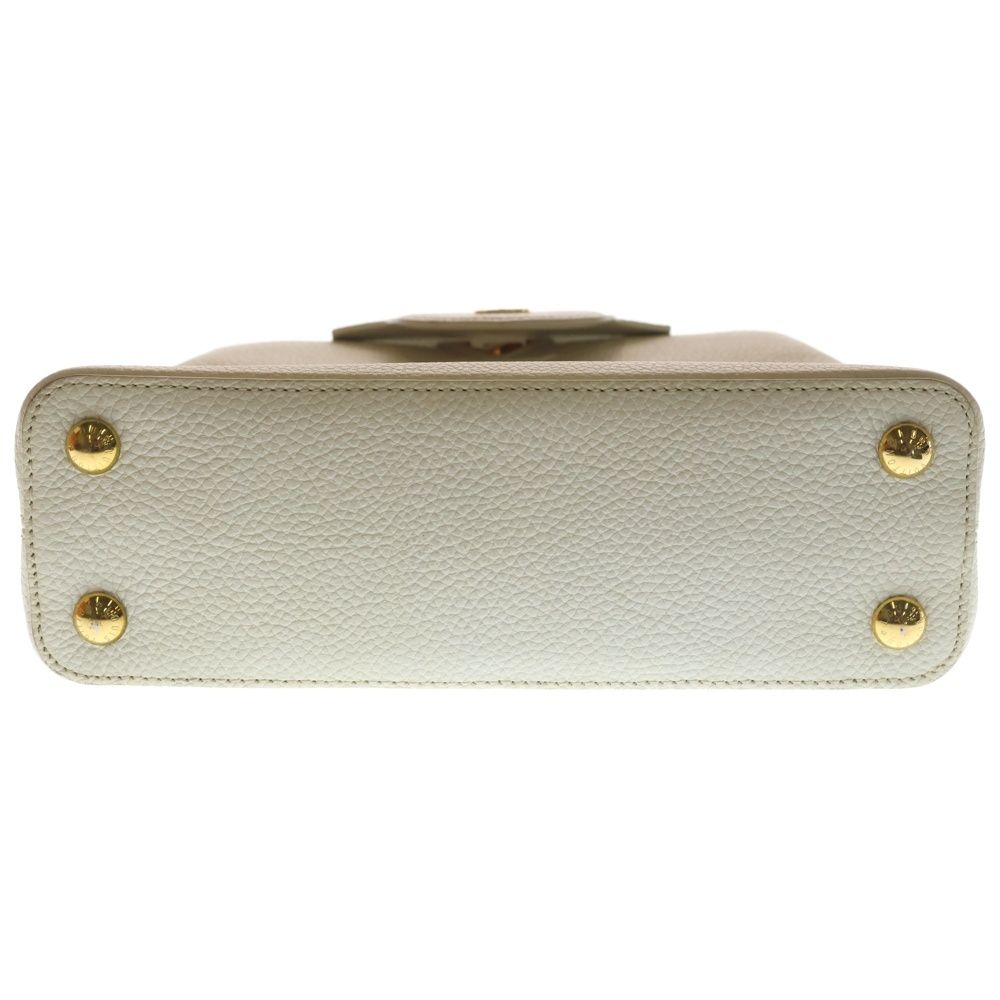 Louis Vuitton Capucines BB Taurillon Leather 2-Way Shoulder Bag White Gold — view 5