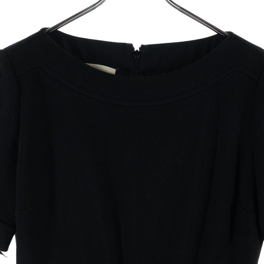 Gucci Logo Line Short Sleeve Dress Black — view 3