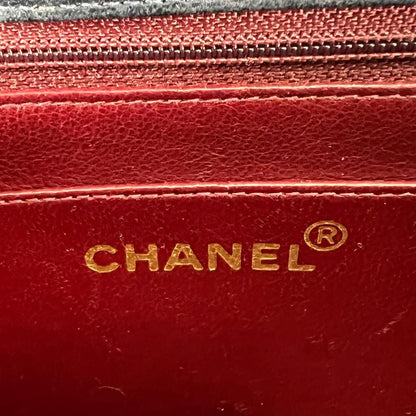 Chanel Shoulder Bag Diana 22 Single Flap Crossbody CC Logo Black Gold — view 4