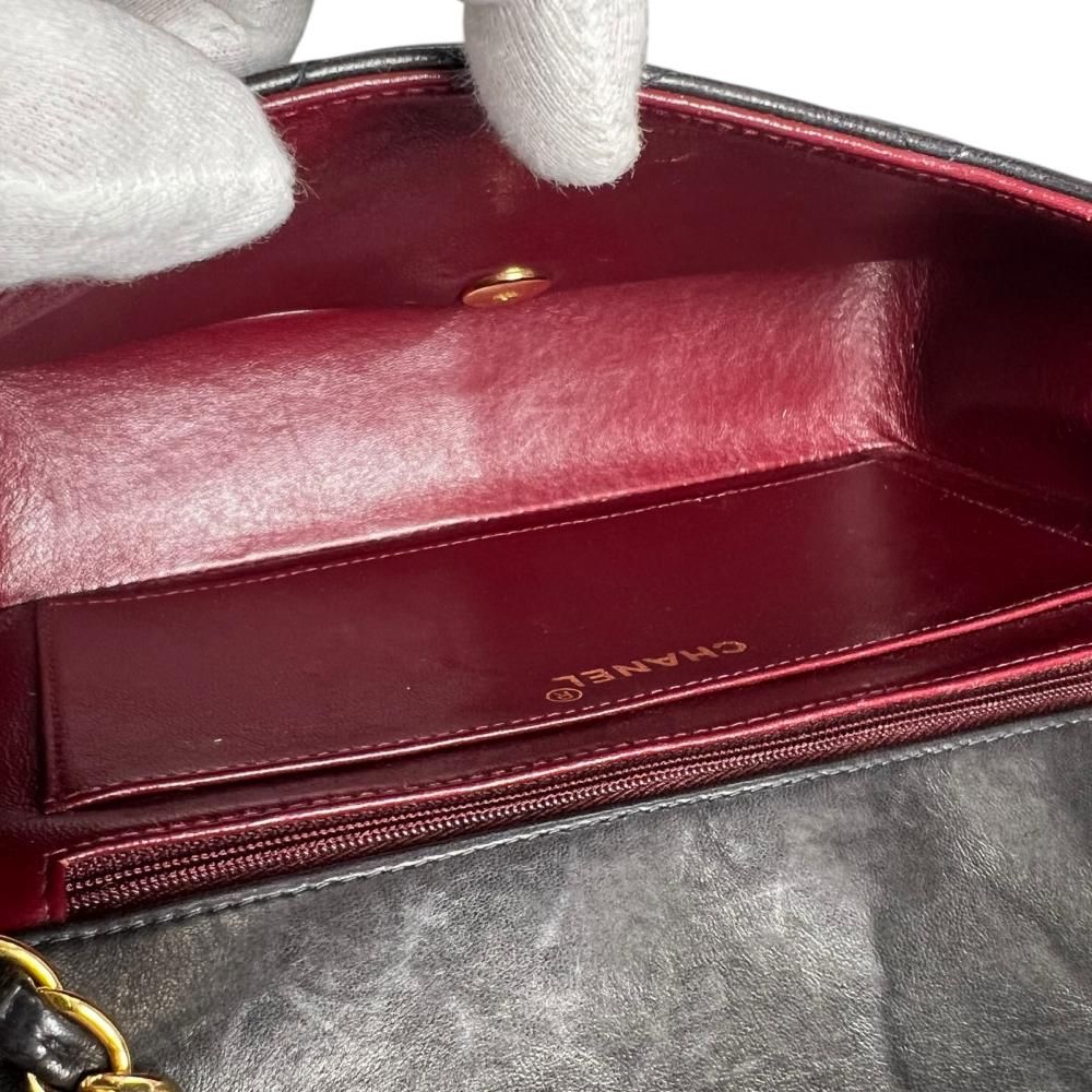 Chanel Shoulder Bag Diana 25 Gold Chain CC Logo Lambskin Black — view 5
