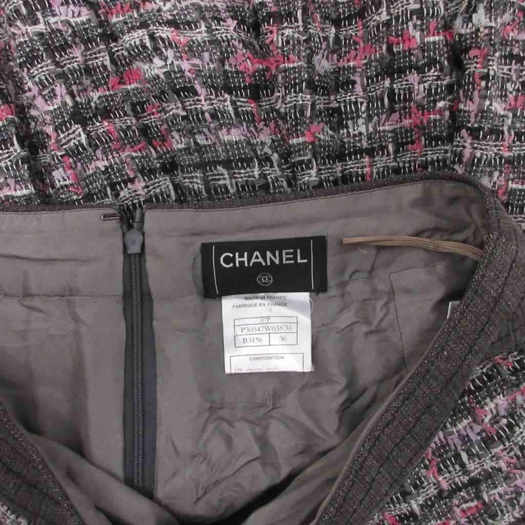 Chanel CC Logo Tweed Skirt Knee Length Silk 100% 36 Black Pink — view 7