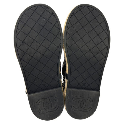 Chanel Sandals CC Logo Leather Thong Black Gold 39 Chain Summer Thick Sole — view 6