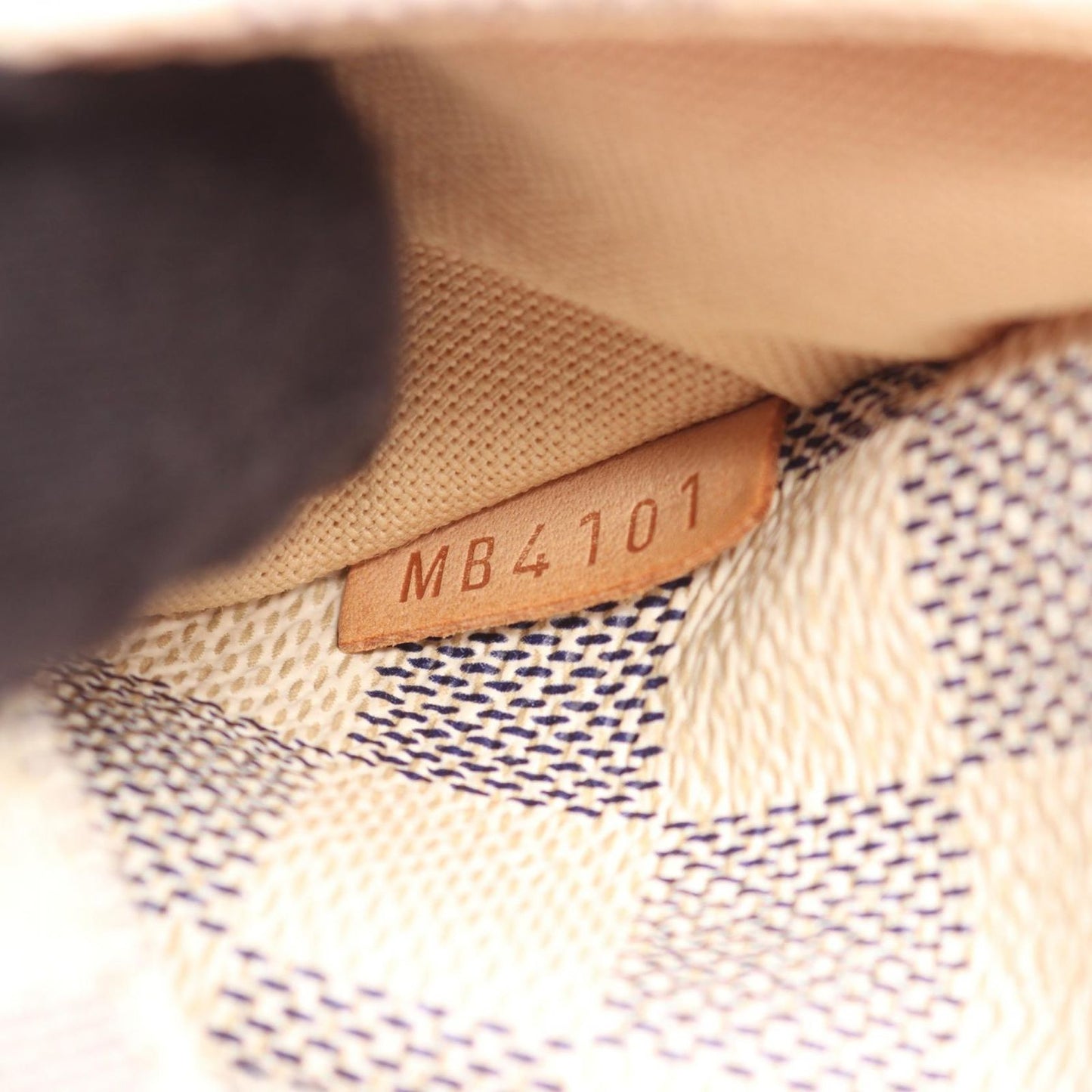 Louis Vuitton Tote Totally MM Canvas Leather — view 5