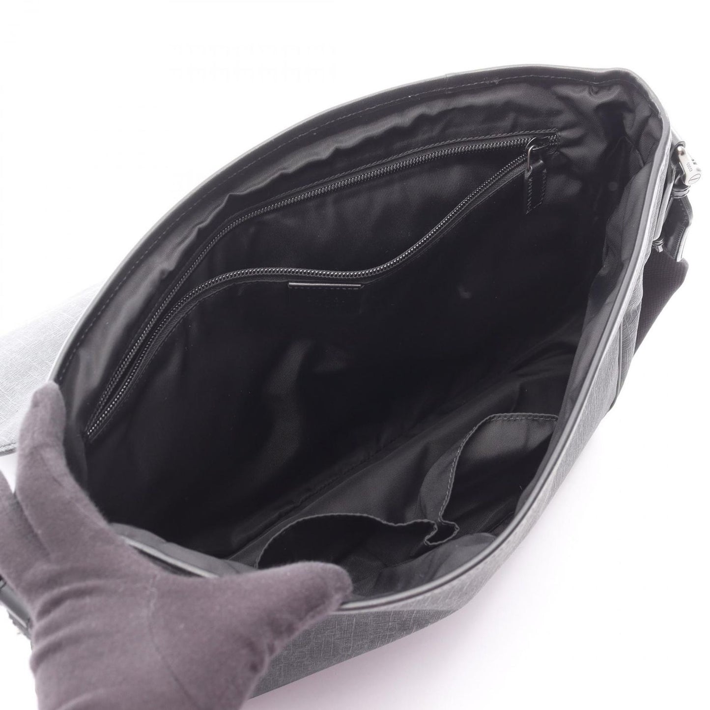Gucci Shoulder Bag GG Supreme Black Canvas Leather — view 3