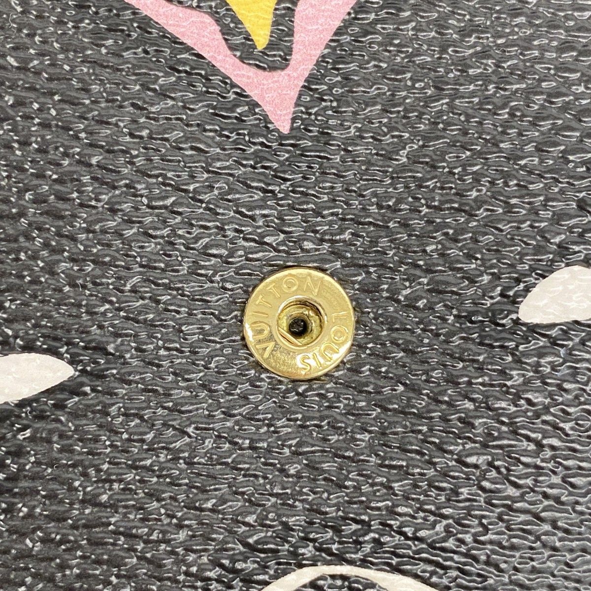 Louis Vuitton Coin Case Monogram Wild at Heart Porto Mone Rosalie Noir — view 6