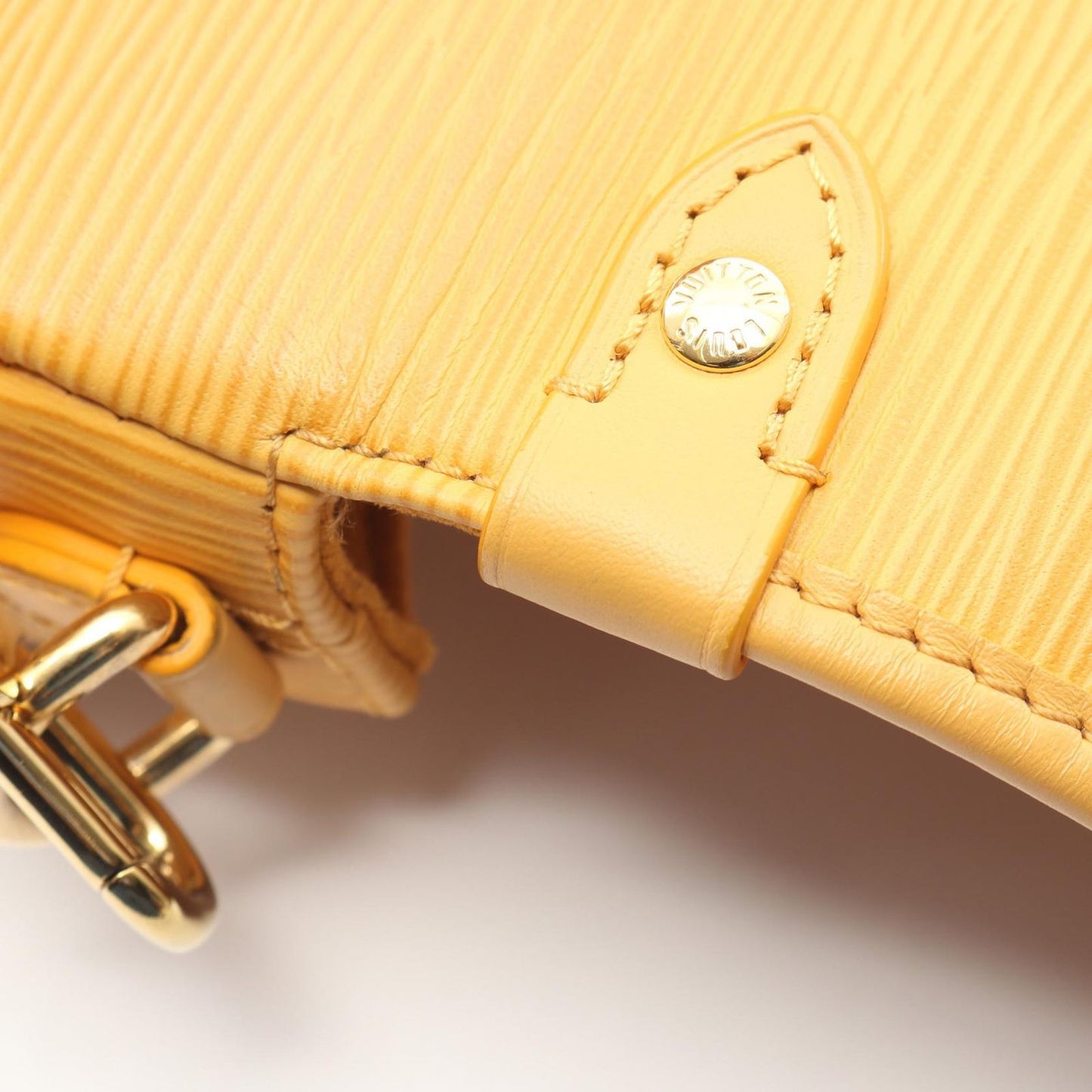 Louis Vuitton Handbag Saumur BB 2-Way Saffron Leather — view 5