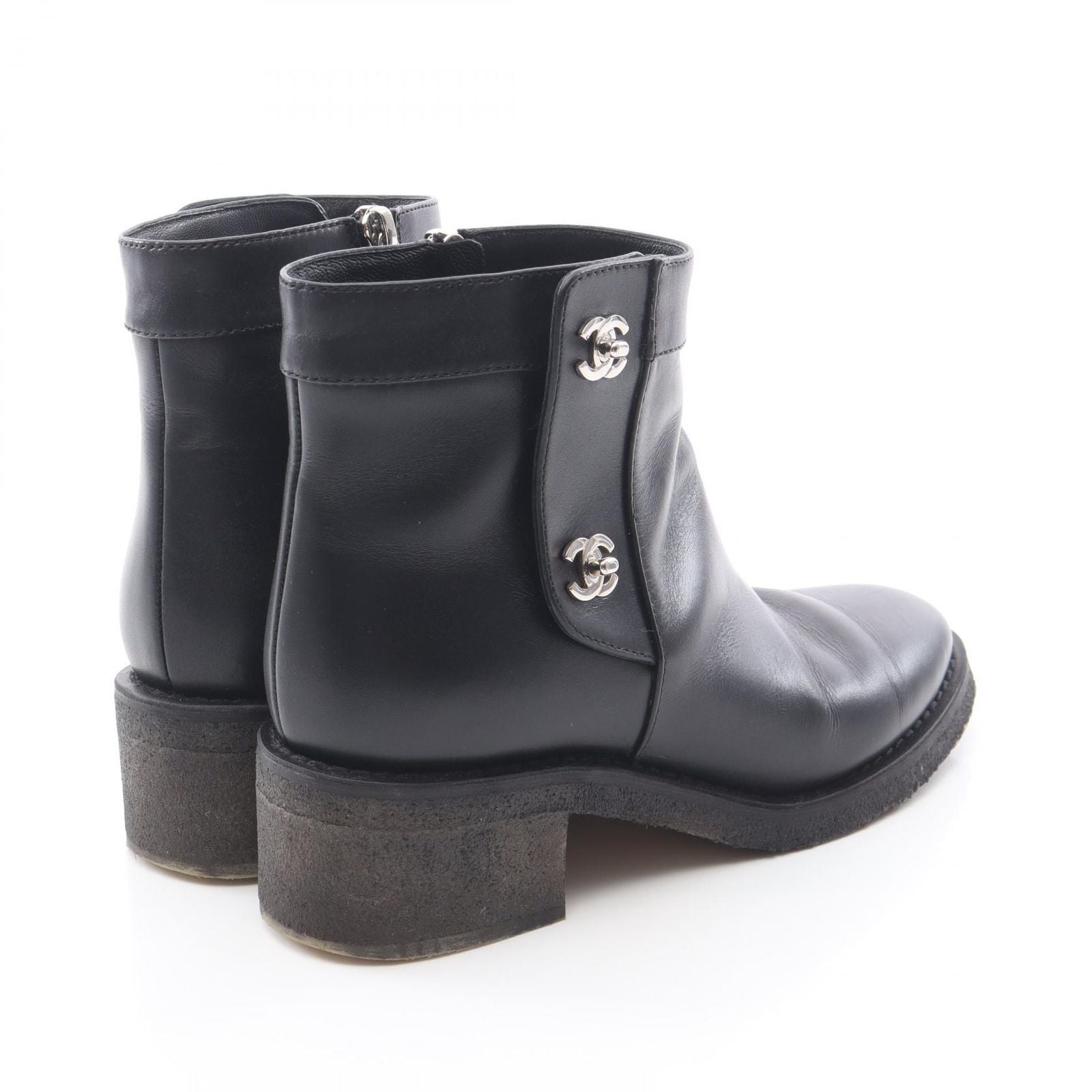 Chanel Boots CC Logo Short Leather — view 2
