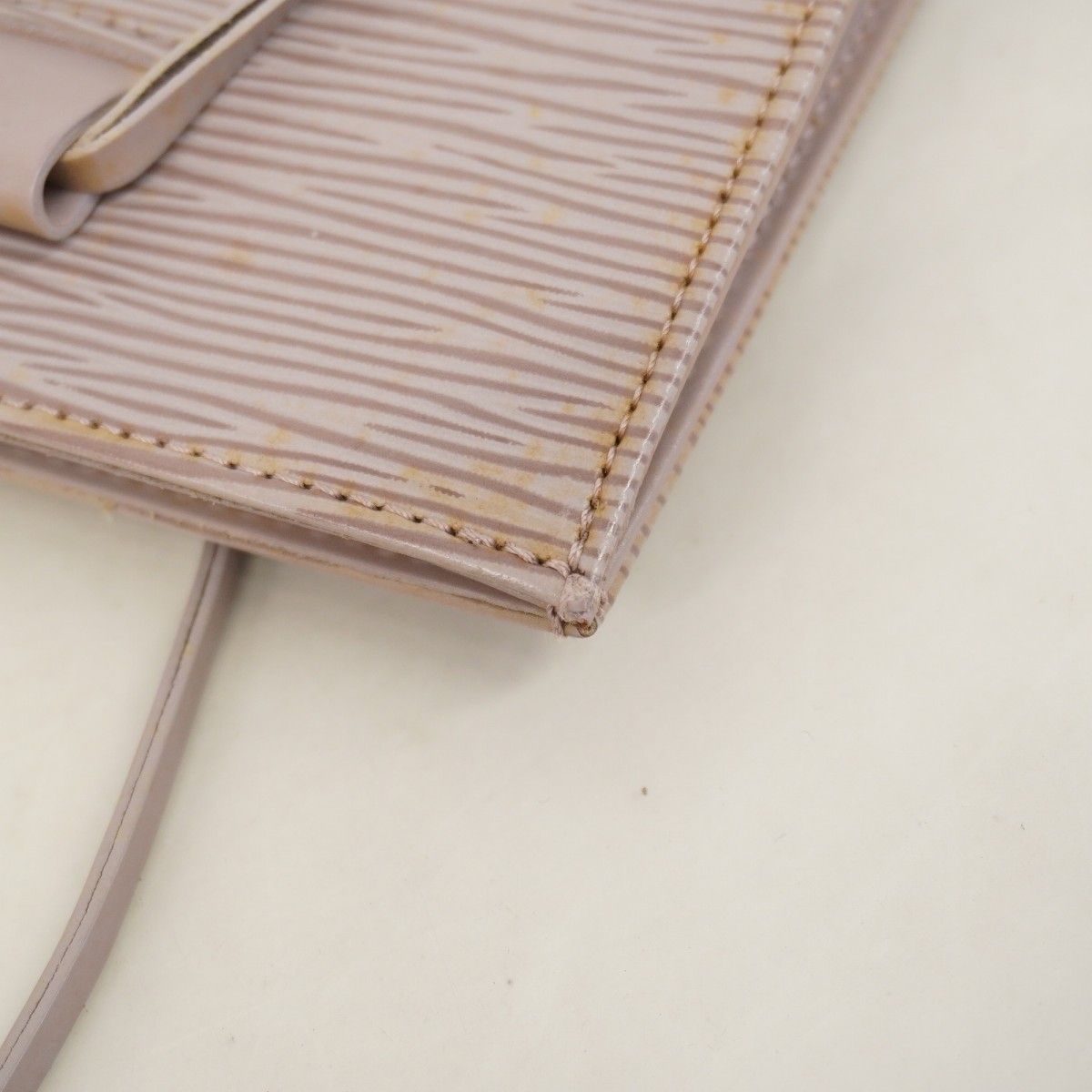 Louis Vuitton Shoulder Bag Epi Saint Tropez Lila — view 9