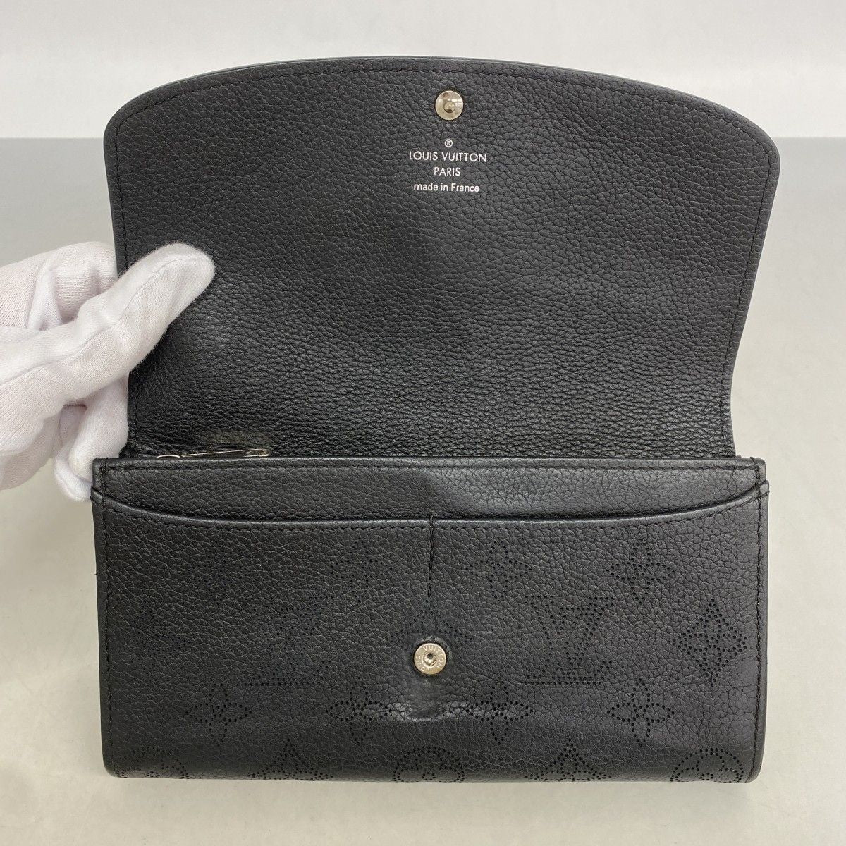 Louis Vuitton Wallet Mahina Portefeuille Iris Noir — view 3