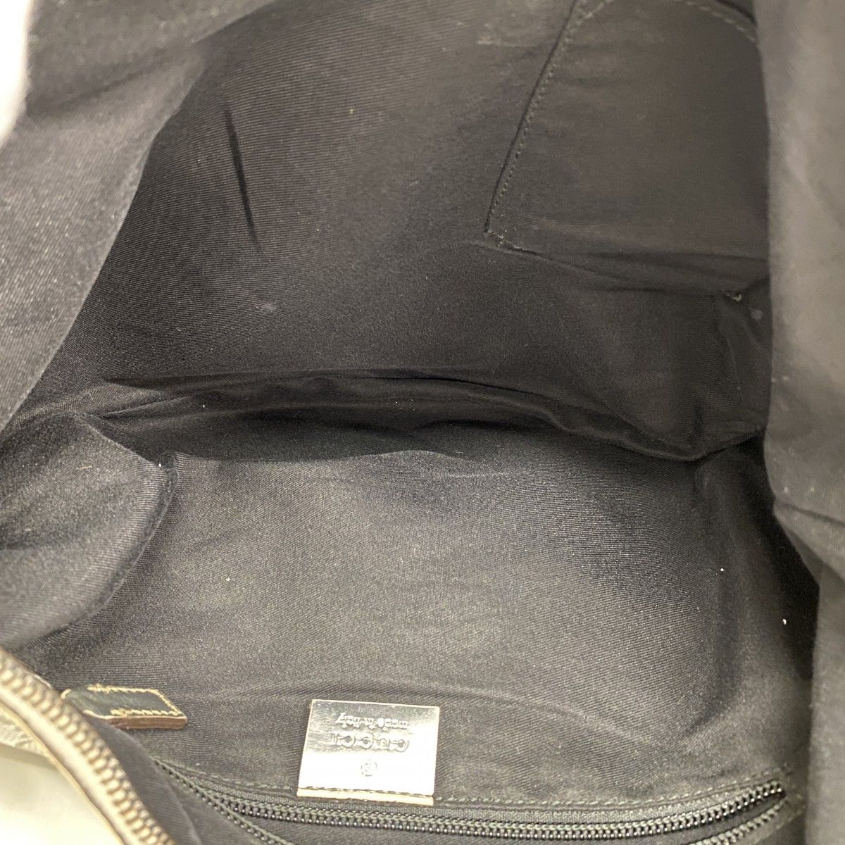 Gucci Shoulder Bag GG Canvas Gray Silver — view 4