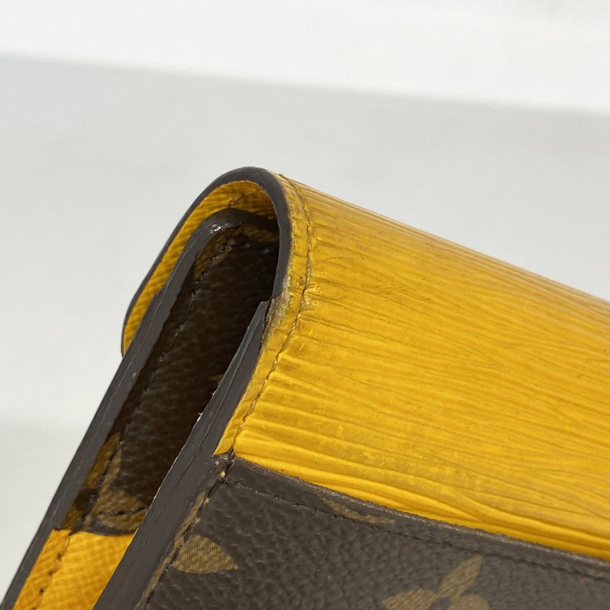 Louis Vuitton Trifold Wallet Monogram Epi Portefeuille Marie Louron Brown Citron — view 7