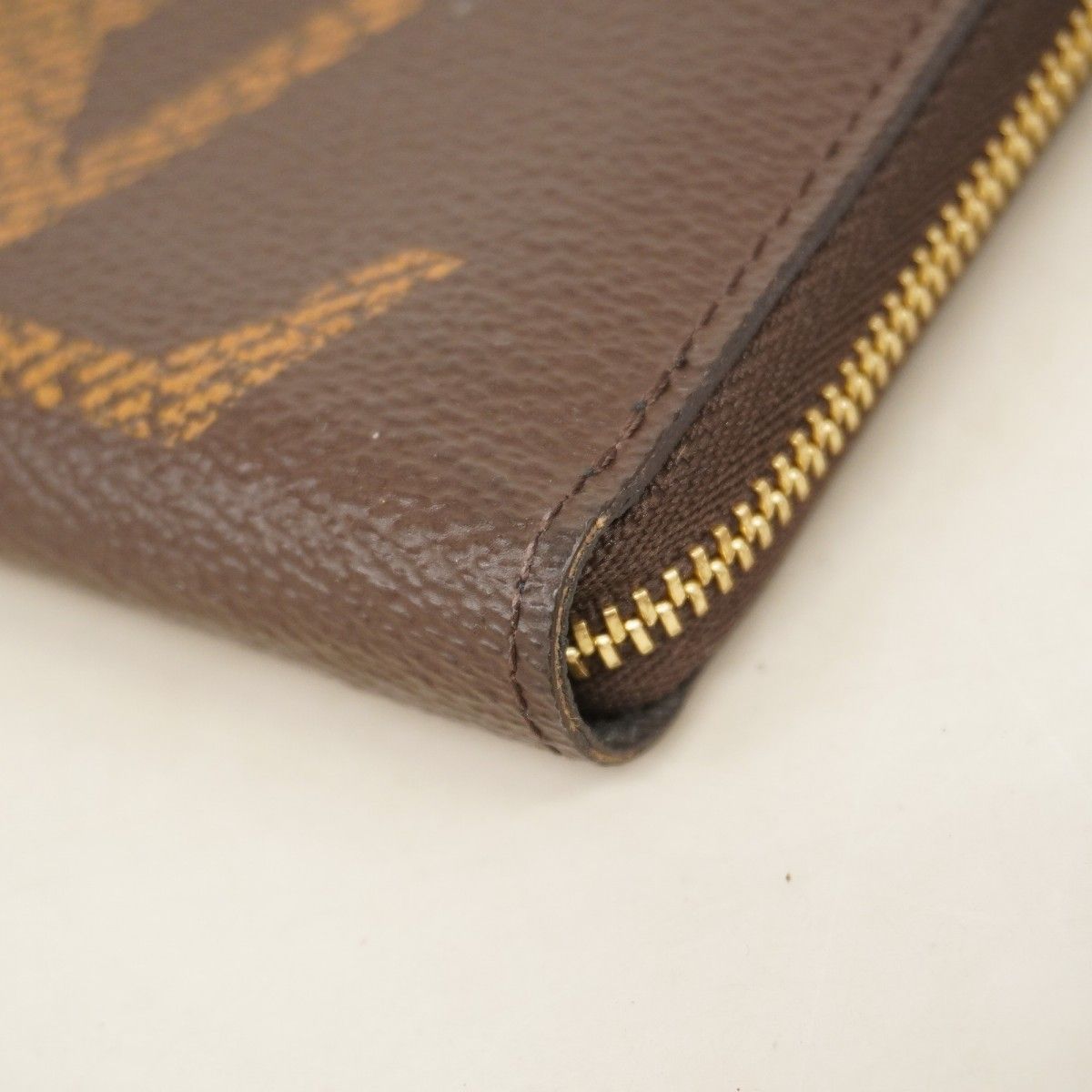 Louis Vuitton Coin Case Monogram Giant Zippy Purse Brown — view 5