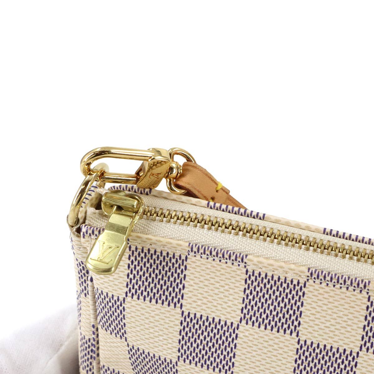 Louis Vuitton Damier Azur Pochette Pouch Gold — view 8