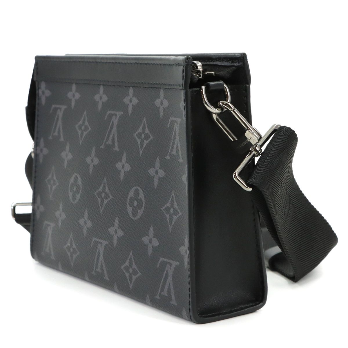 Louis Vuitton Monogram Eclipse Reverse Gaston Wearable — view 3