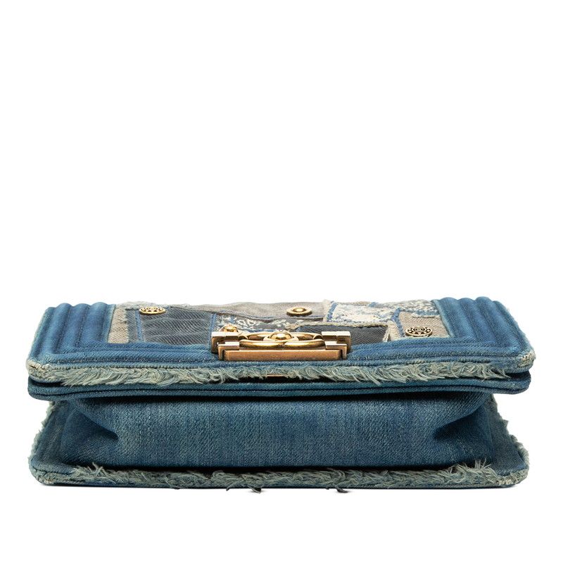 Chanel CC Logo Boy 20 Chain Shoulder Bag Patchwork Blue Multicolor Denim — view 3