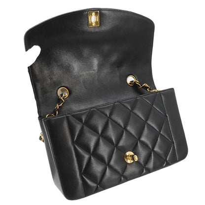 Chanel Diana Quilted 22 Chain Shoulder Bag Leather Black Vintage — view 7