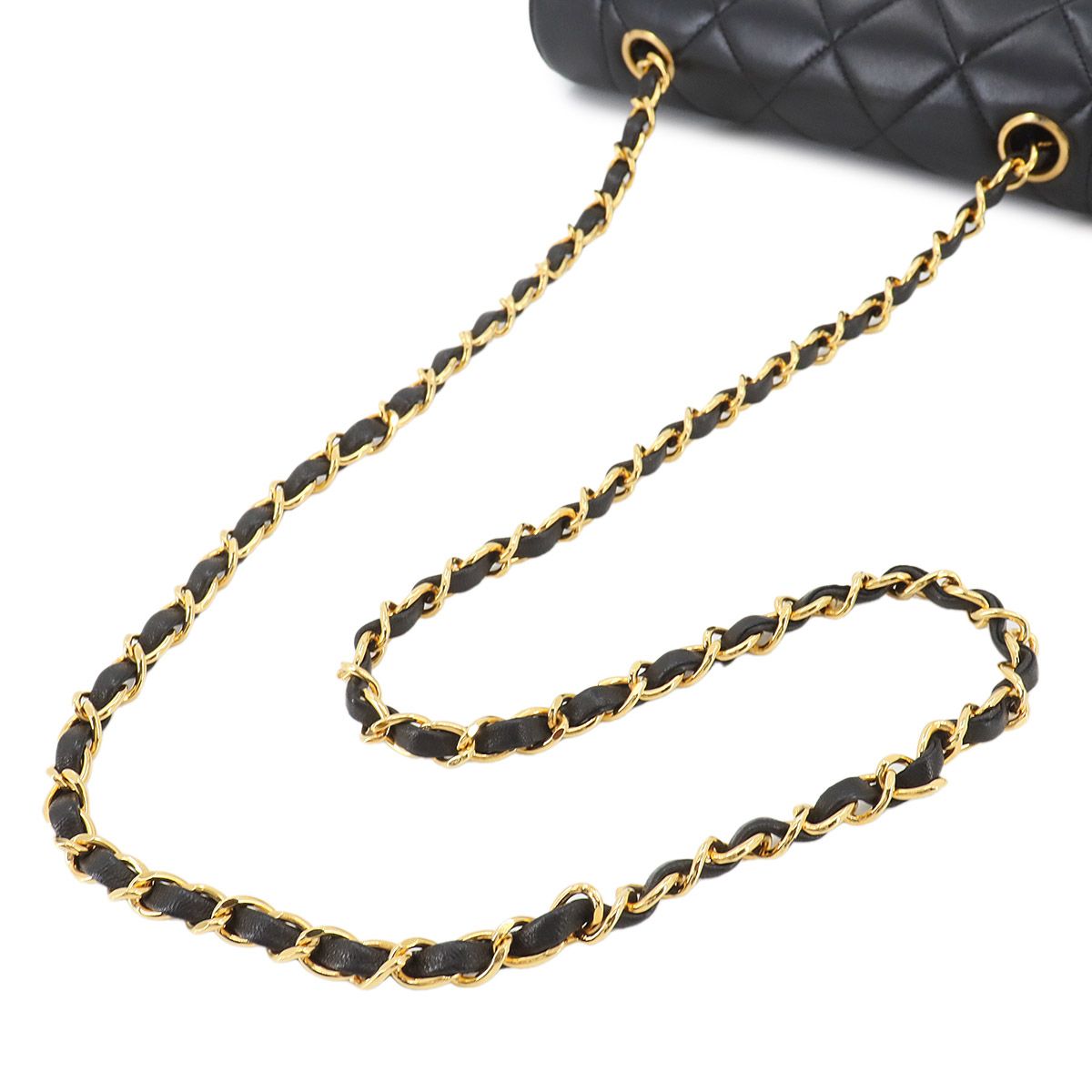 Chanel Diana Quilted 22 Chain Shoulder Bag Leather Black Vintage — view 6