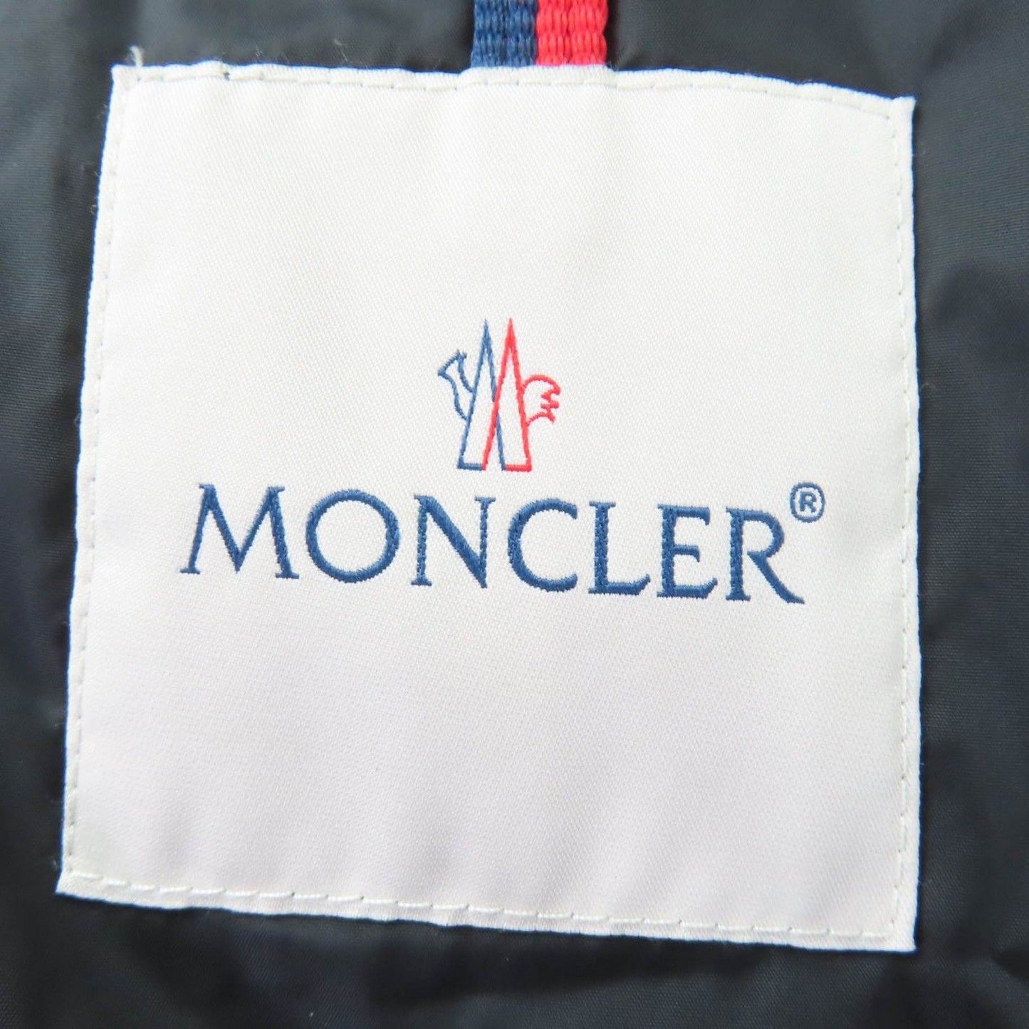 Moncler Grive Logo Patch Hooded Long Length Down Jacket Coat Black — view 8