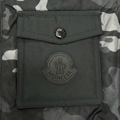 Moncler Drums Gilet Logo Patch Camouflage Pattern Down Jacket Vest Black Gray — view 6