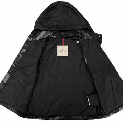 Moncler Drums Gilet Logo Patch Camouflage Pattern Down Jacket Vest Black Gray — view 3