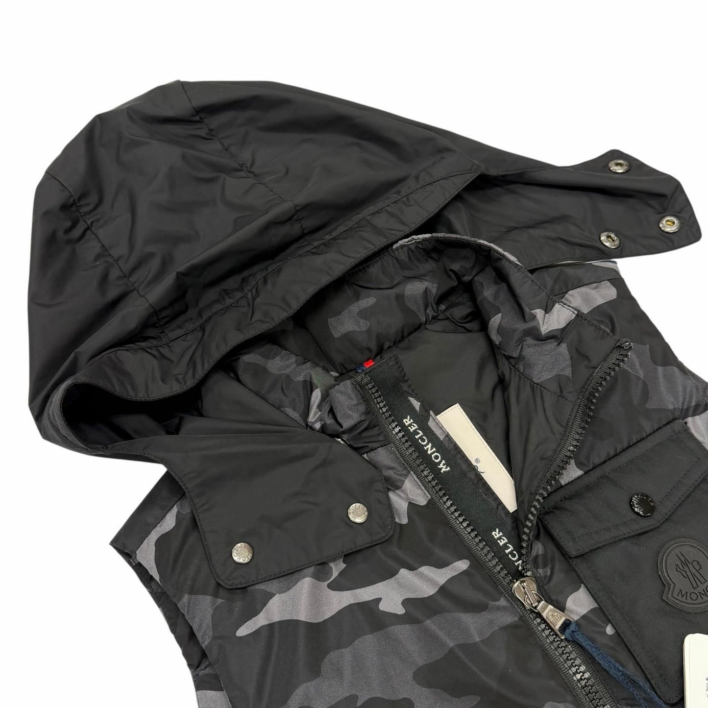 Moncler Drums Gilet Logo Patch Camouflage Pattern Down Jacket Vest Black Gray — view 4
