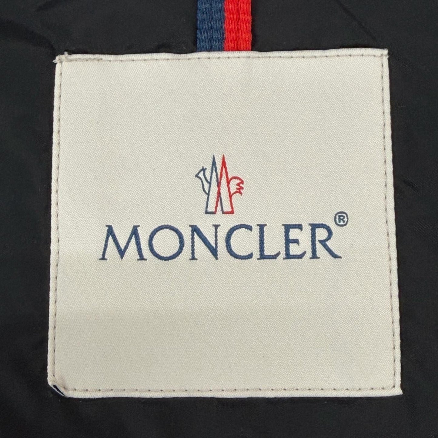 Moncler Drums Gilet Logo Patch Camouflage Pattern Down Jacket Vest Black Gray — view 7