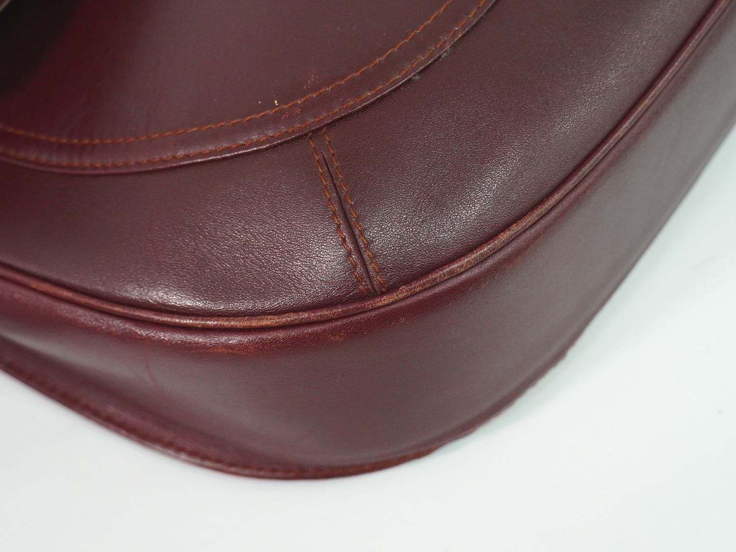 Cartier Must Line Shoulder Bag Pochette Leather Bordeaux — view 7