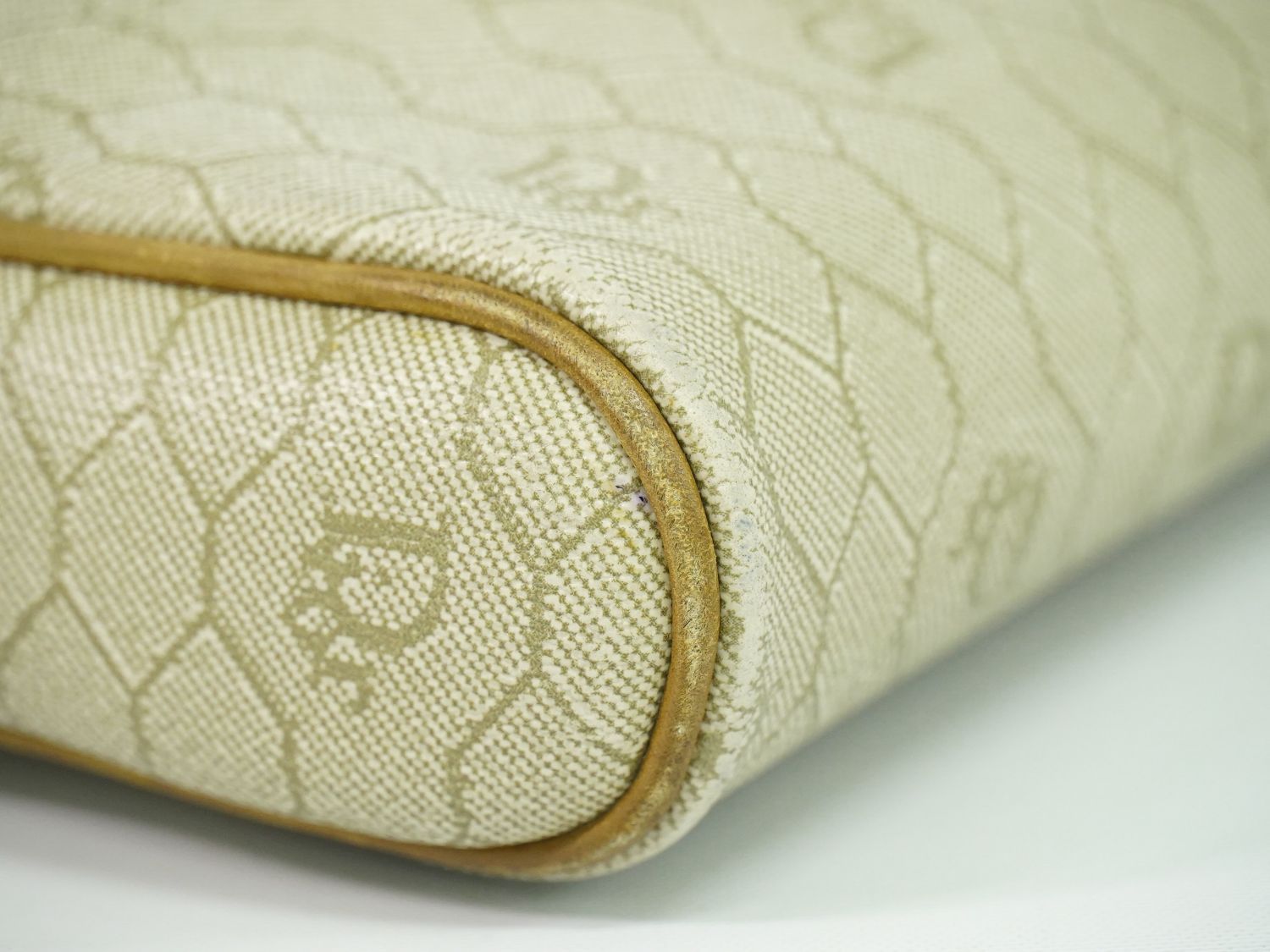 Dior Honeycomb Pattern Shoulder Bag Pochette Beige — view 7