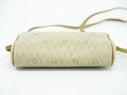 Dior Honeycomb Pattern Shoulder Bag Pochette Beige — view 3