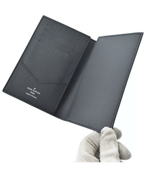 Louis Vuitton Shoulder Bag — view 3