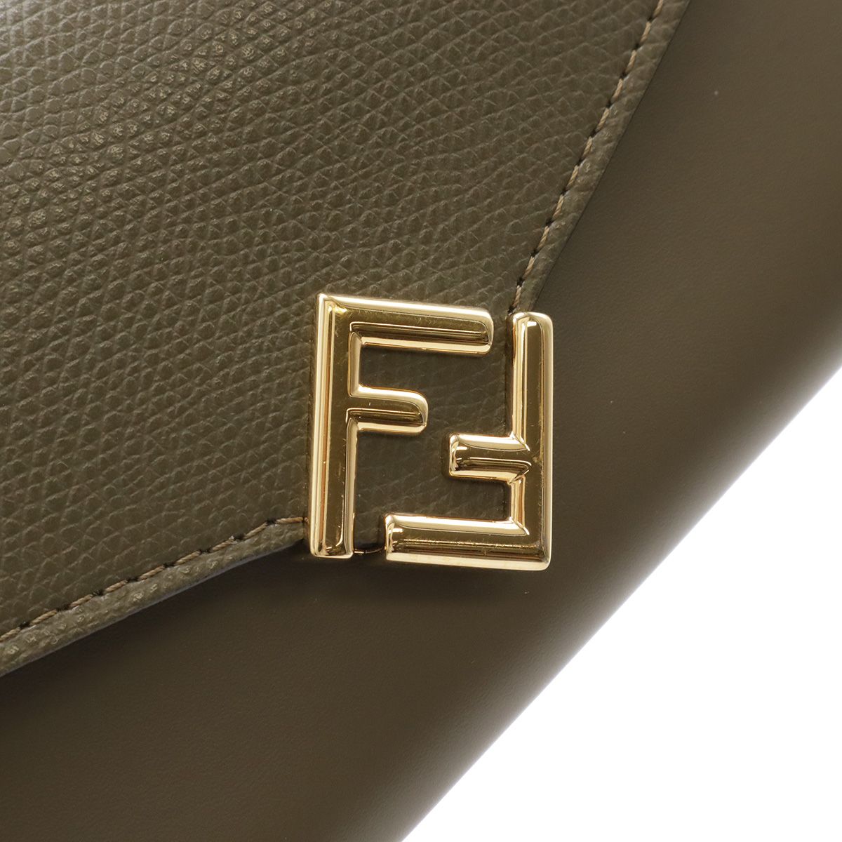 Fendi FF Diamond Chain Wallet Clutch 2-Way Pochette Leather Gray Gold — view 4