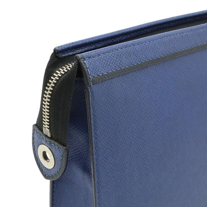 Louis Vuitton Taiga Pochette Voyage MM Clutch Leather Cobalt Blue — view 6