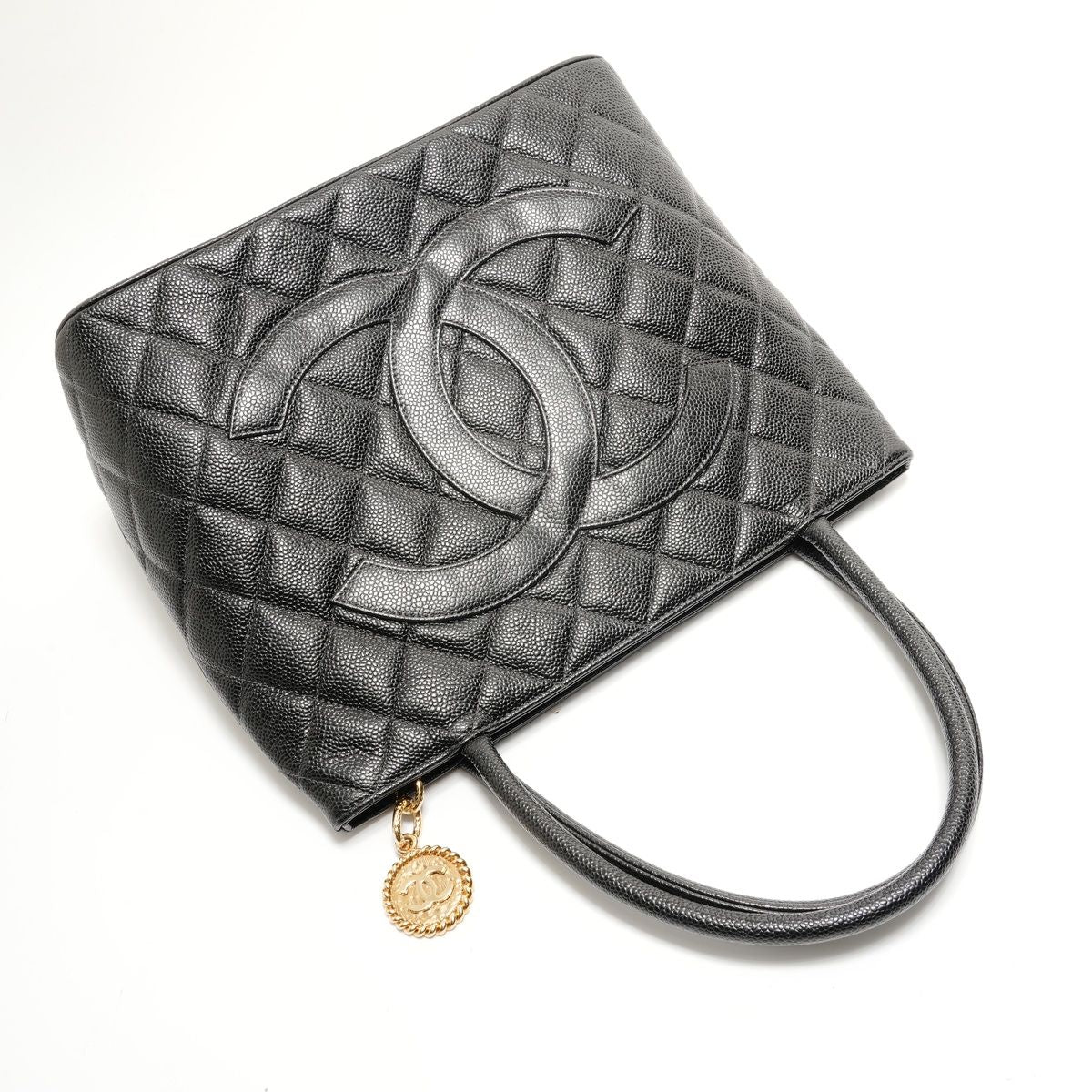 Chanel Tote Caviar Leather Medallion CC Logo — view 8