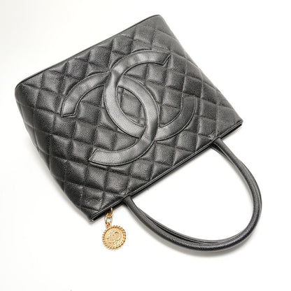 Chanel Tote Caviar Leather Medallion CC Logo — view 8
