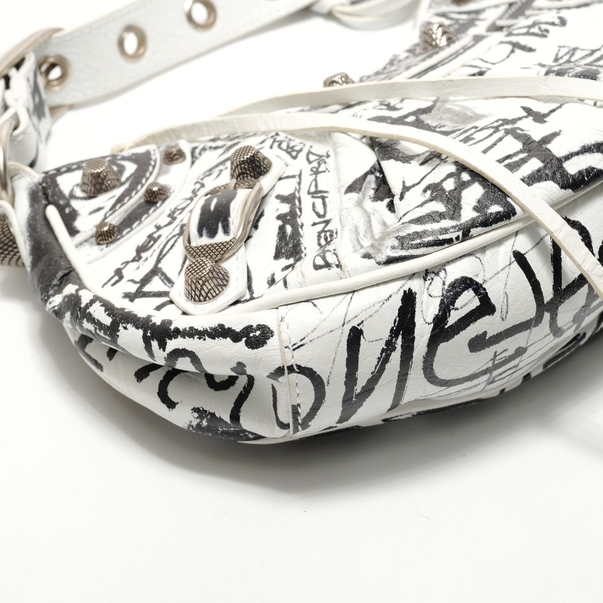 Balenciaga Shoulder Bag Graffiti le Cagole XS — view 5