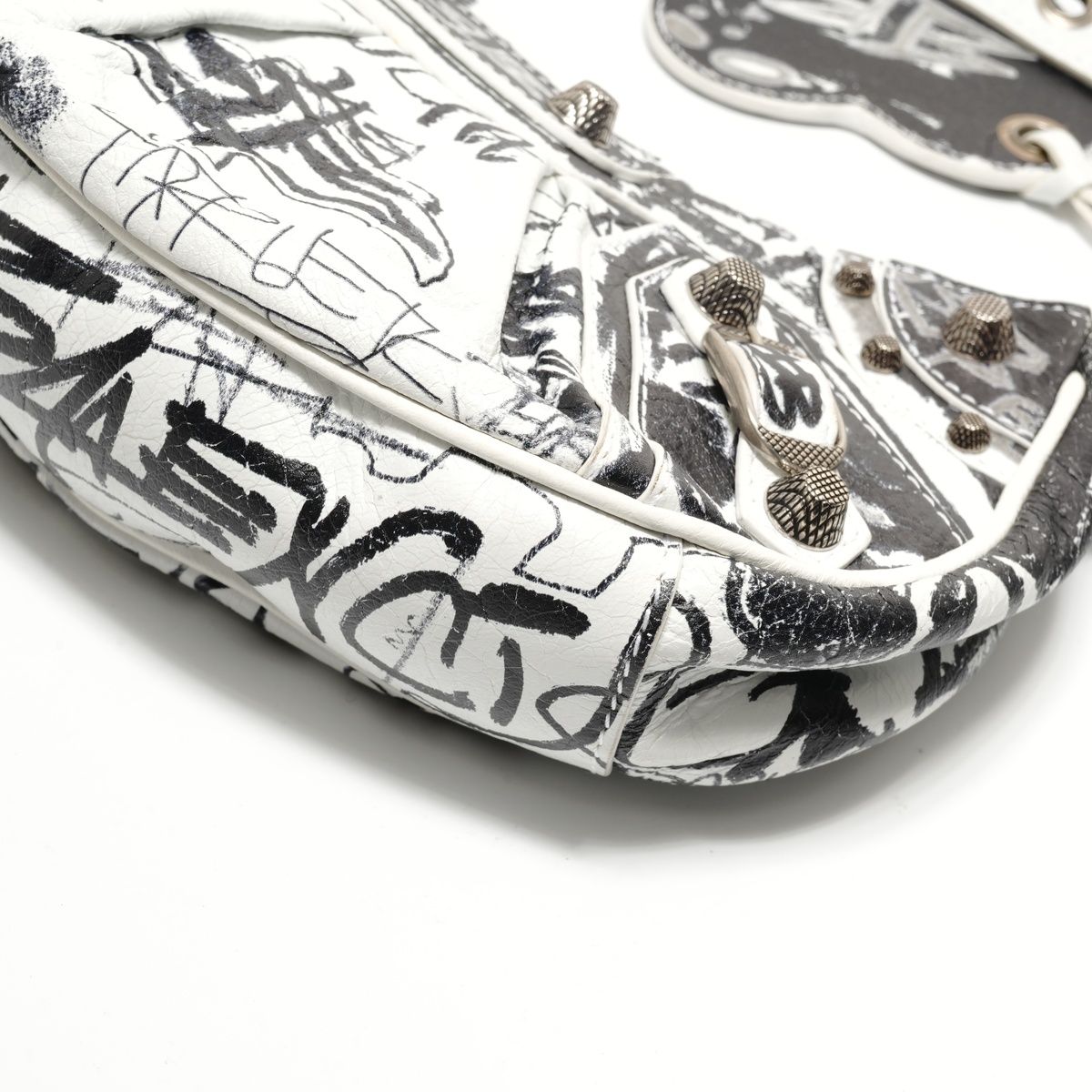 Balenciaga Shoulder Bag Graffiti le Cagole XS — view 6