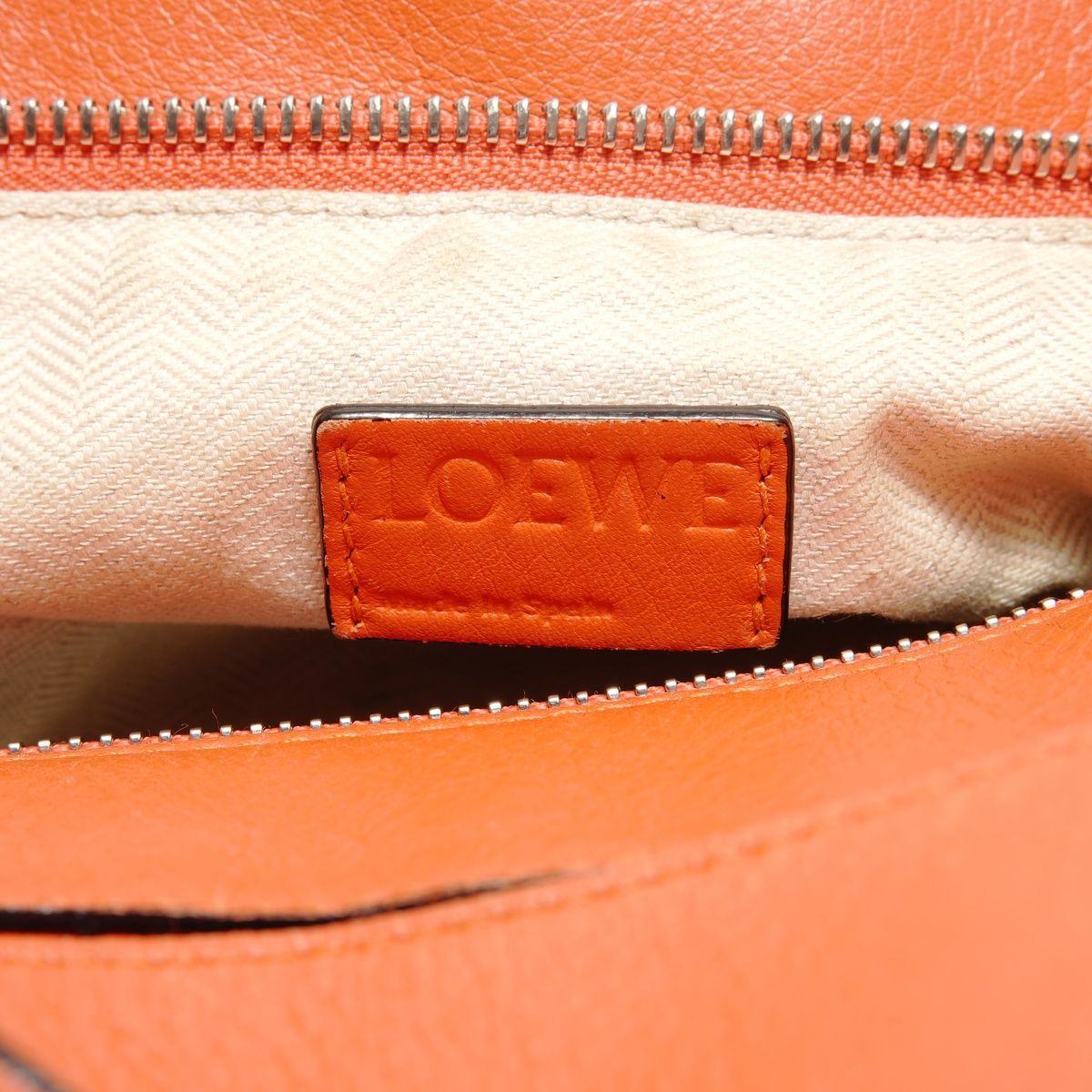 Loewe Shoulder Bag Puzzle Anagram — view 9