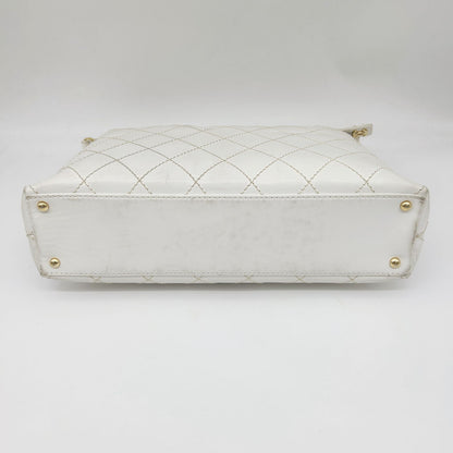 Chanel Wild Stitch Shoulder Bag — view 9